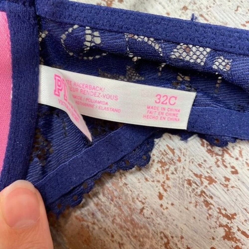 2 Pink Victoria’s Secret Bra Bundle 32C - Picture 8 of 9